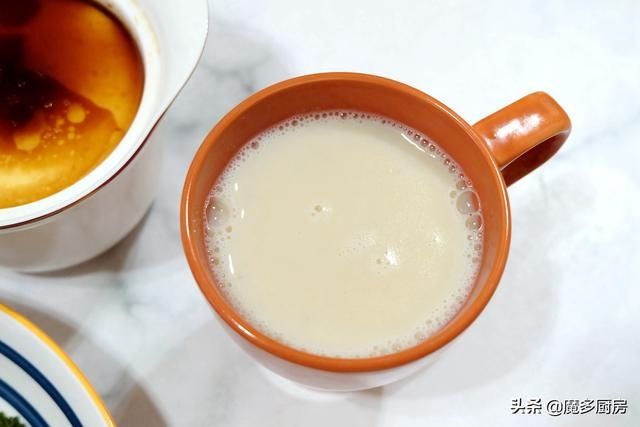 想吃面包不用买,自制低糖无油小面包,1袋面粉1杯豆浆1个鸡蛋