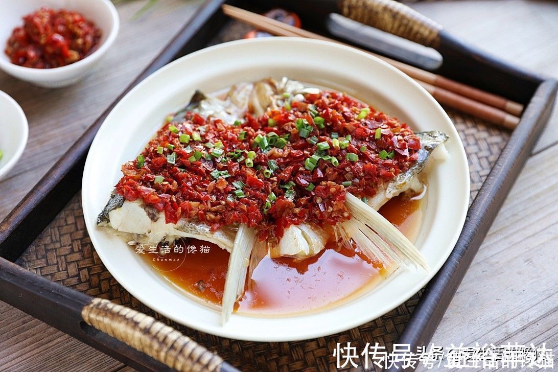 姜葱|剁椒鱼头不要直接蒸,多做1步,保证鱼肉细嫩无腥味,味道绝了