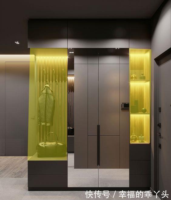 小提示|玄关柜别乱装,柜体留空做T字型布局,堪比一个衣帽间,值得学习