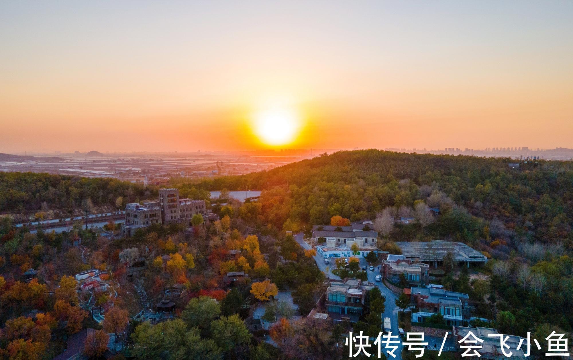 溶洞|营口藏着个温泉小镇，掩映在层林尽染的秋色里，溶洞温泉让人惊艳