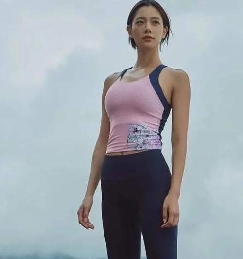 克拉拉|不愧是亚洲“第一美女”，克拉拉的真实身材什么样这腿绝了