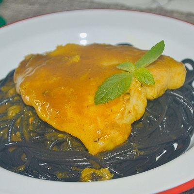 咖喱酱|咖喱巴沙鱼盖浇墨鱼汁意面