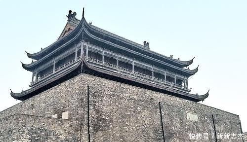 中国规模最大、规制最高的鼓楼距今645年朱元璋题字至今未破解