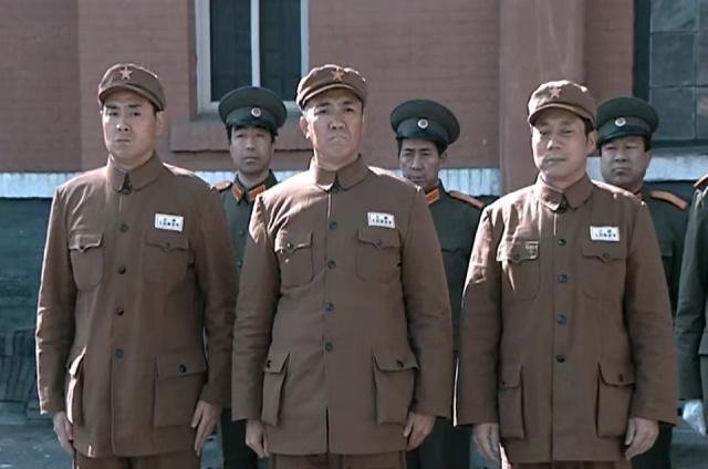 李云龙|亮剑难怪只有楚云飞能授中将军衔,你看看他当时的职位是啥