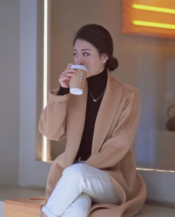 裤子 大衣烂大街了?试试搭配这几种裤子显高显瘦,让你高级又洋气!