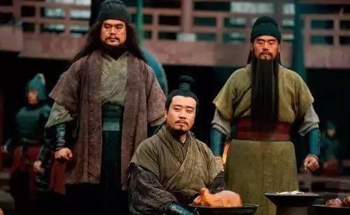 假设|假设刘备没死,还统一三国当了皇帝,会第一时间杀谁?看完后恍然大悟!