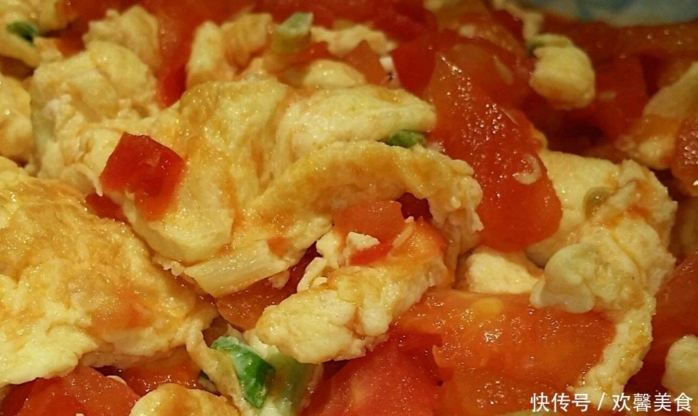番茄炒鸡蛋先炒番茄还是先炒鸡蛋?其实都不对,正确方法送给你