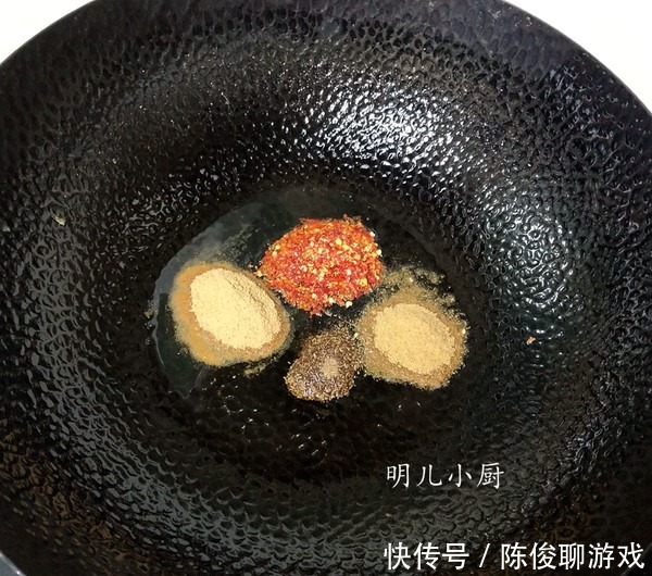 大蒜放久了怕长芽教你一招,即使放半年,都像刚买的,快收藏!