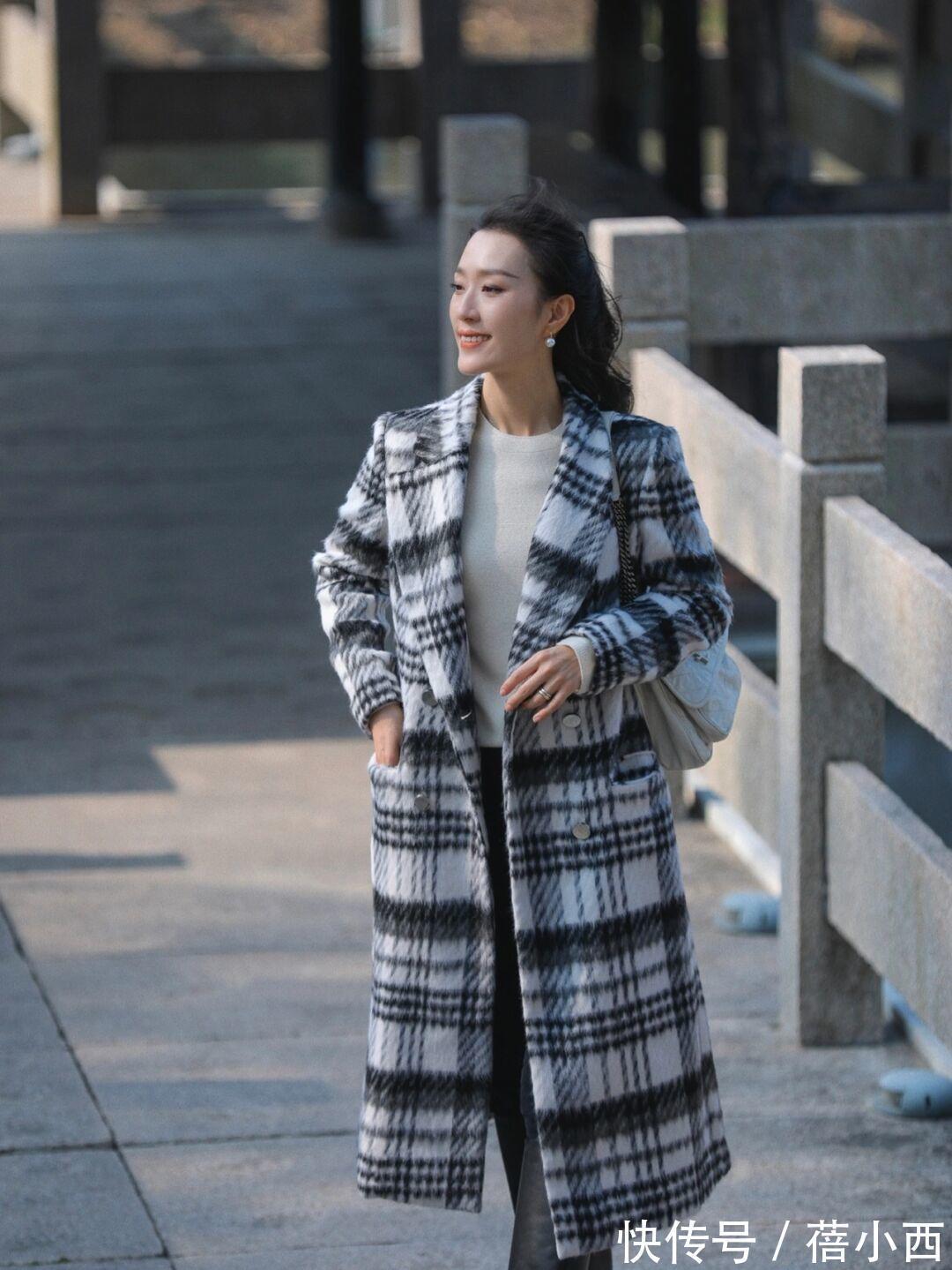 女人味|做个会穿搭的女人,冬天用这4款大衣打造气质,步入中年也不焦虑