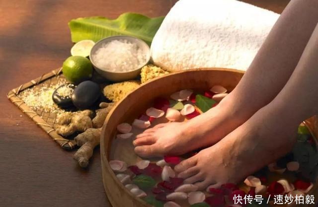 女人不要太节俭,4种食物经常吃,或有助延缓衰老,补充雌激素