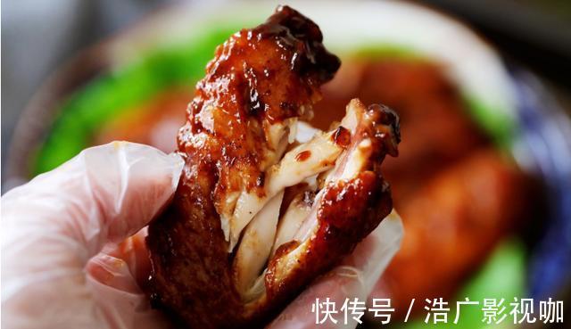 腌制|蒜香鸡翅的家常做法，外焦里嫩的，看着就香