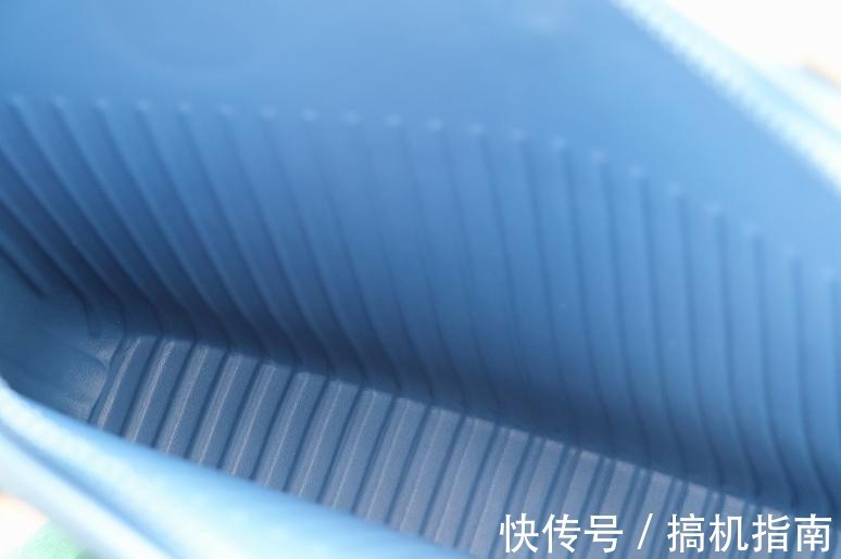 ev梵高范轻潮电脑包体验：电脑包也要萌萌哒