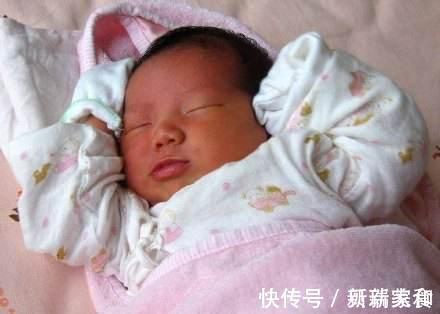 尿片|新生儿护理,常见的十种老经验不靠谱,坑娃的老人言妈妈别轻信
