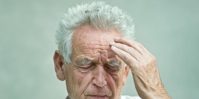 通便|一天8杯水还便秘,肠道很干燥,水里加2物留住肠道水分不便秘