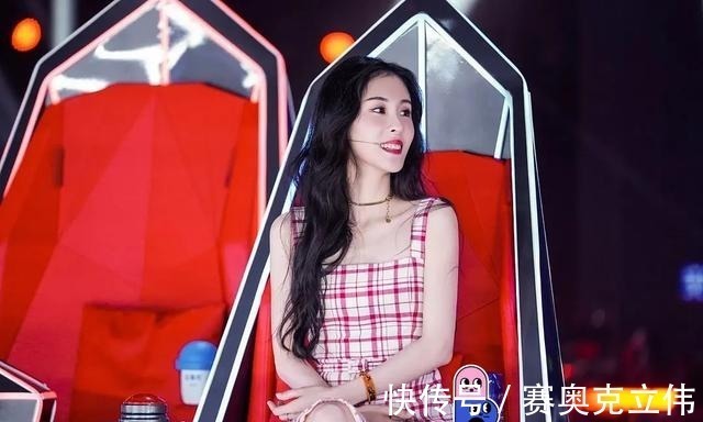 大导师|屡次被拒绝的黄霄云,别怪汪峰不给面,请看看张碧晨如何对那英