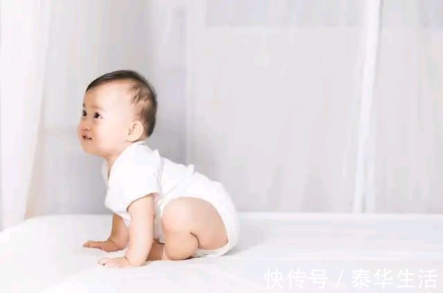 丁妈|6个月宝宝发育得好不好看这5个方面,都具备说明娃发育的好