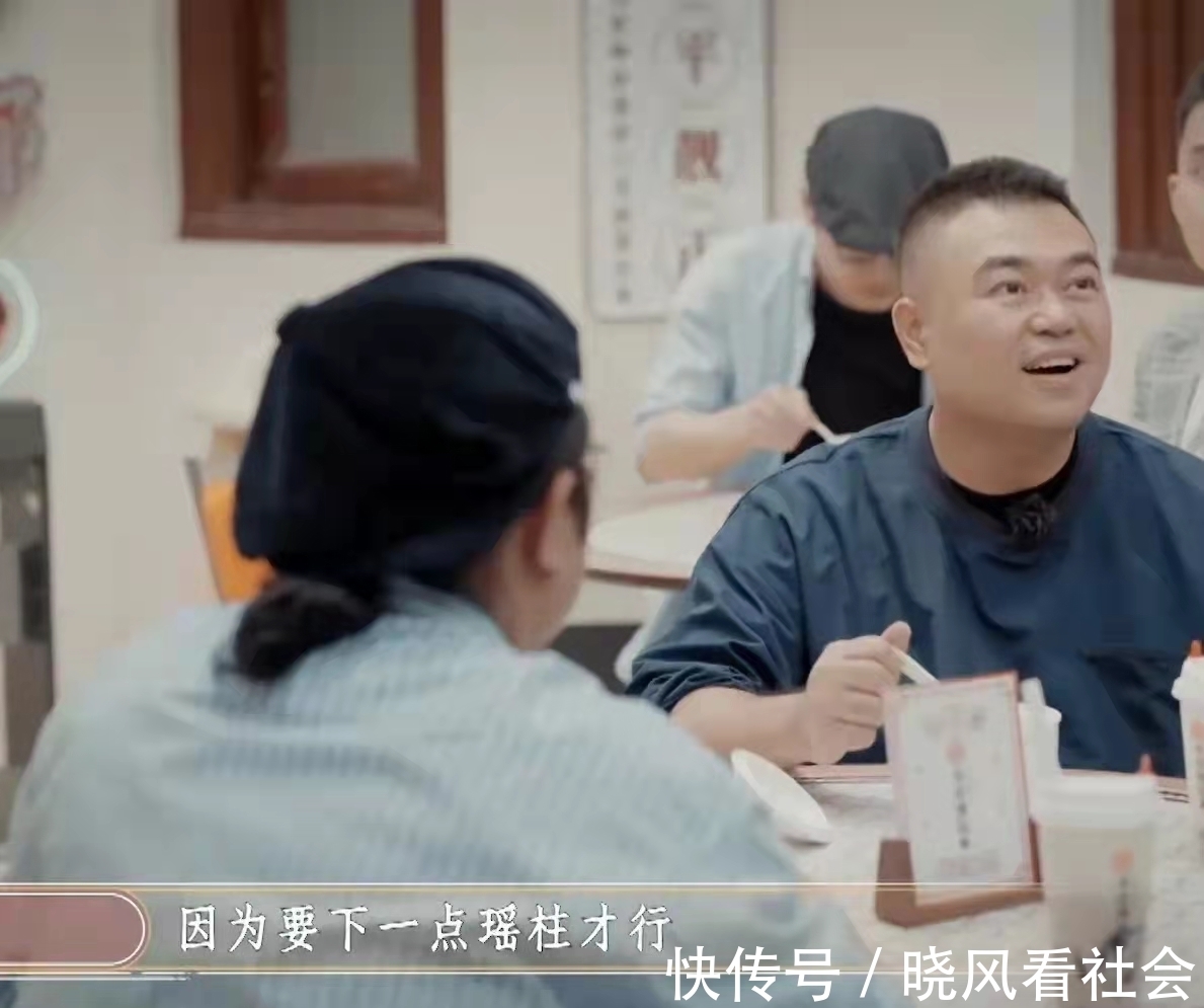 《大湾仔的夜》首播,手忙脚乱,翻车现场引尴尬,收视率竟第一