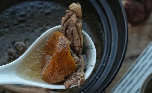 冷空气来袭,保暖御寒给家人多煮汤,营养好喝,增强体质防感冒