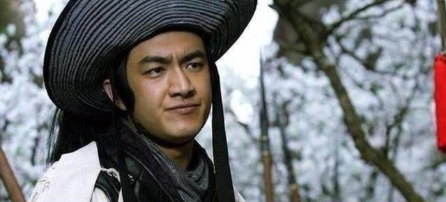 傻大个#5个版本的林冲,前三位都演成了傻大个,只有他才是真正的经典!