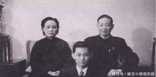 游览香山触景生情,他随手在石头上刻个字,谁料最终葬在此处