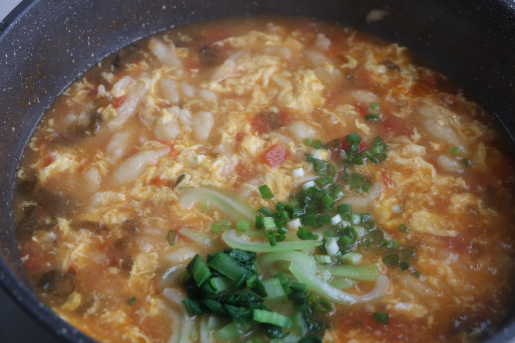 一到冬天,女儿就馋这早餐,营养又暖胃,每次要吃2碗,1周吃3回