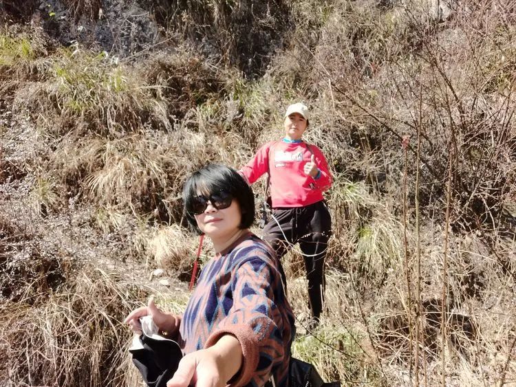 指南村|登顶东川小牯牛山——慈悲殿