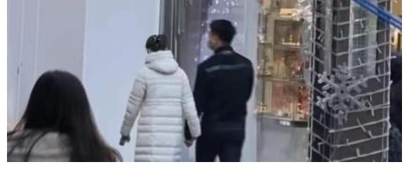 男友|甜蜜約會(huì)！丁寧男友身份被扒出，身高185大有來(lái)頭，或成下個(gè)王楠