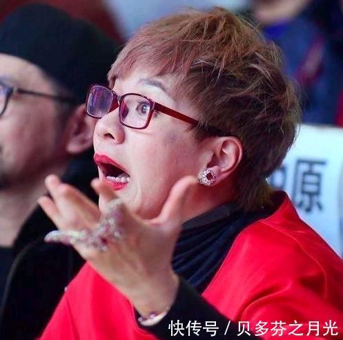 本认为很红,上节目做导师多次“耍大牌”,年过半百后求观众原谅