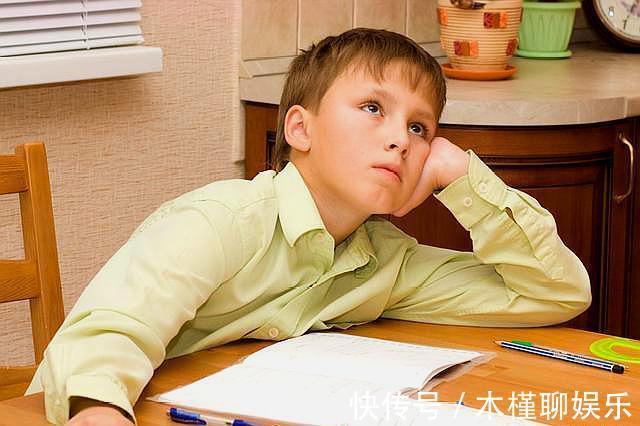 孩子|孩子写作业拖拉多半是4个因素,妙用育儿技巧,孩子快乐学习