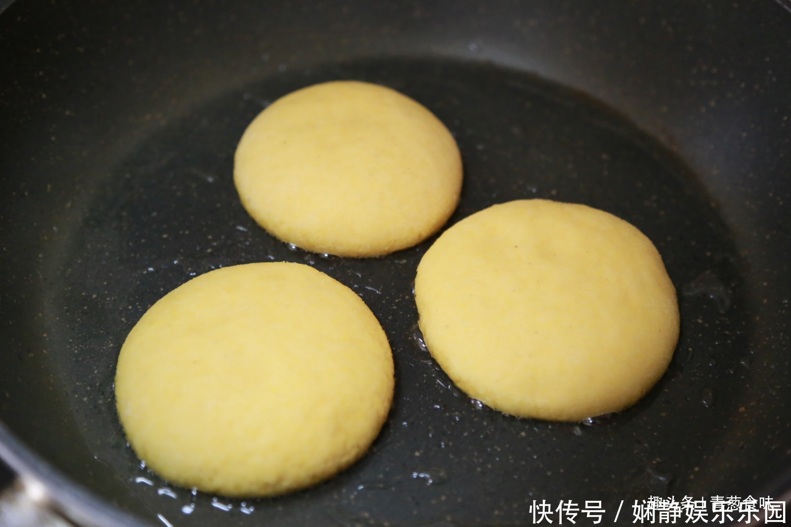 早餐|早餐学着做粗粮,制作简单不加水,香甜松软有营养,全家人都爱吃