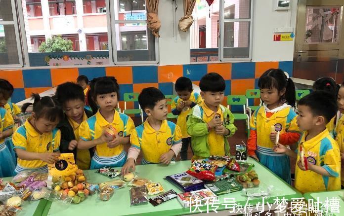 牛奶|幼儿园统一订牛奶,宝妈非要自带,耿直家长嘲讽“你家娃真金贵”