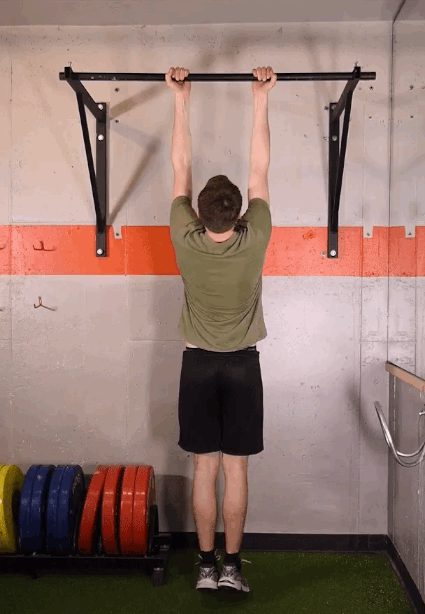 哑铃|溜肩的人适合练引体向上吗?