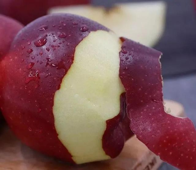 枇杷|越老越要吃得好中老年人营养均衡建议多吃这4种“软黄金”!