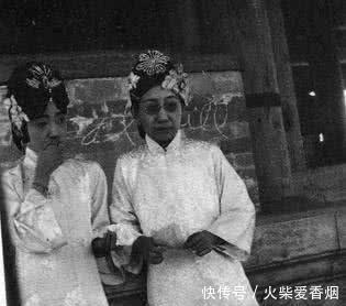 清朝|清朝老照片真实的皇后,别再让电视剧给骗了!