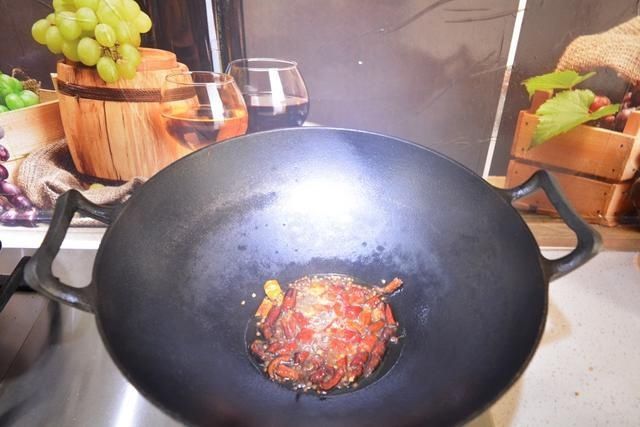 郫县豆瓣酱|天冷多吃此菜，饭店一份好几十，在家做只要十几块的成本，真值