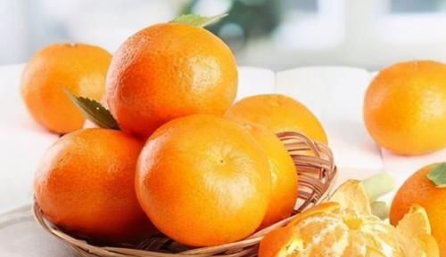 橙子|女性40岁想要保持年轻，秋天吃3种食物，滋养肌肤，促进子宫排毒
