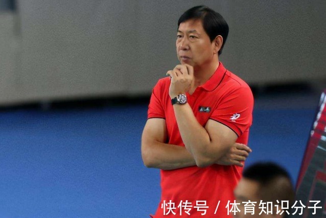 张常宁|中国女排痛失一大将!王宝泉爱徒遗憾宣布退役:感谢指导我的教练