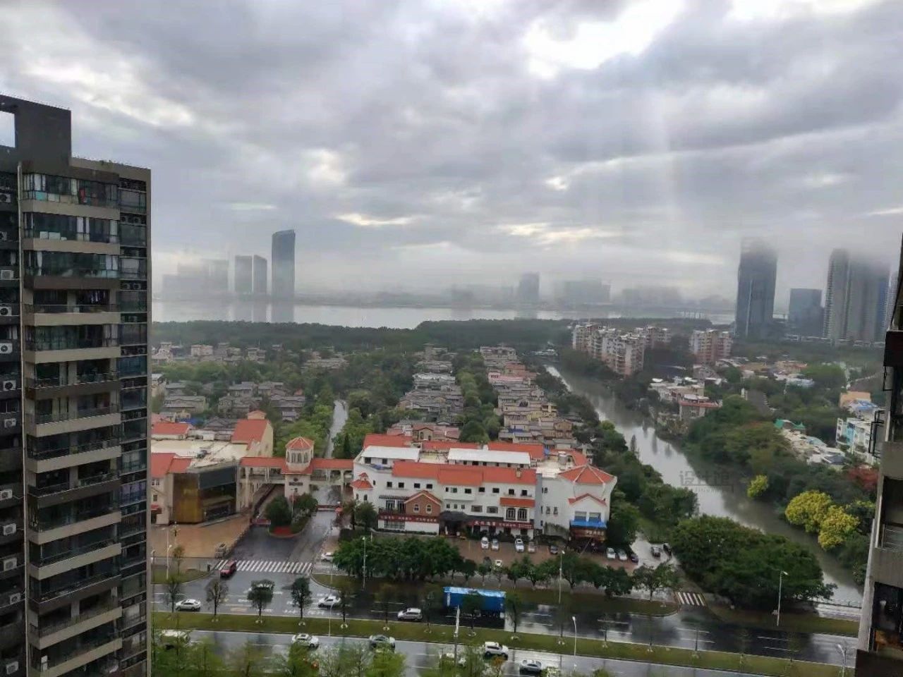 电梯|住高层的好处与坏处是什么?26楼住了几年,聊聊我的体验