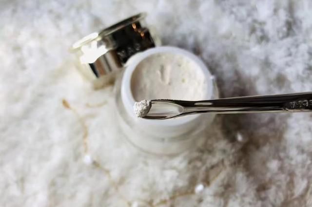 护肤|秋天的第一瓶“面霜”,不如看看这个可代替粉底的麦吉丽面霜!