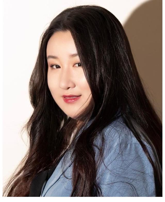 杨千嬅|杨千嬅胡夏或将同台演唱《我们的歌》第三季上演新老歌手大碰撞