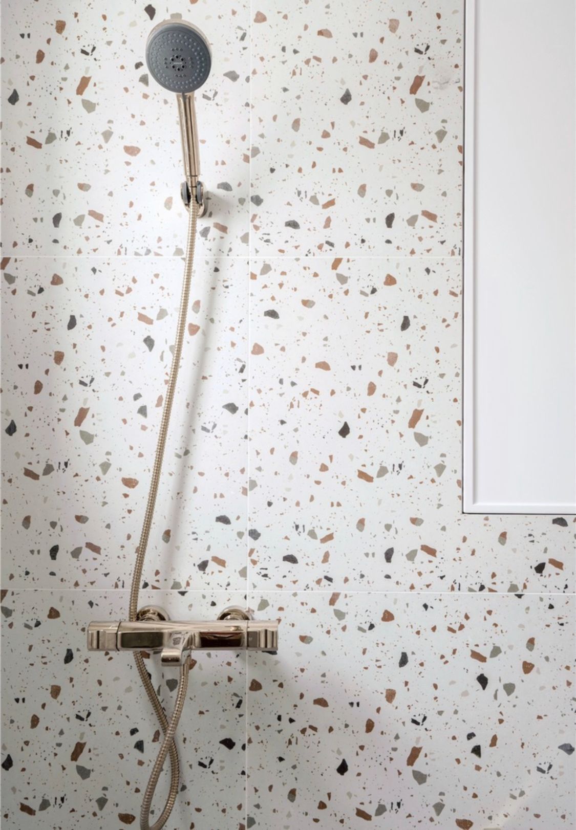 置物架|这10种卫浴用品,早该拉入家用“黑名单”,该换就换了吧!