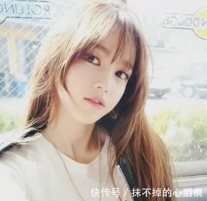 |搞笑段子:昨天开车回去,突然从旁边绿化带,飞奔出一只白色萨摩