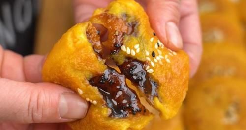  南瓜|冬天多吃南瓜糯米粉，不加一滴水，软糯香甜还流心，比油炸还好吃