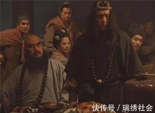 智取生辰纲@水浒最“心机”三人组:反对招安,处处和宋江作对,结果得了善终!