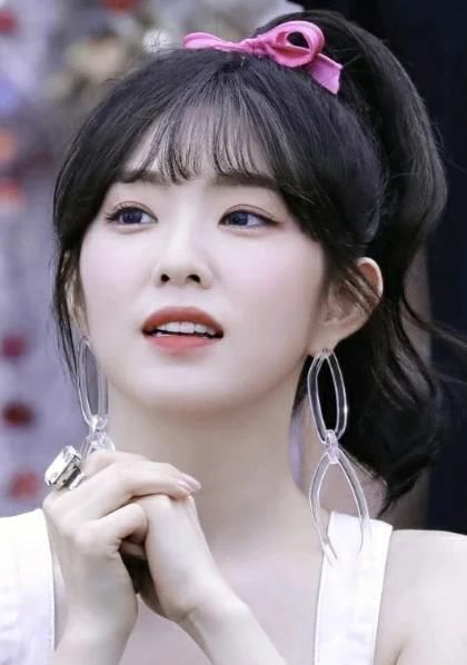 羊毛卷 众多发型中,你更喜欢那一个?最美不过高马尾,最甜不过低马尾