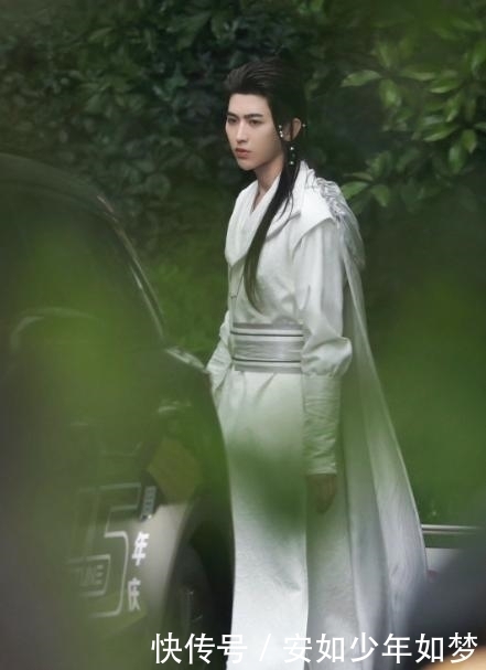 《奔跑吧》最新路透:蔡徐坤,黄旭熙古装造型曝光