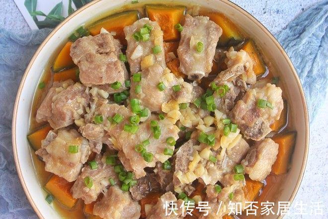不能出门在家吃什么简单美味又营养?送您嫩滑又多汁的南瓜蒸排骨