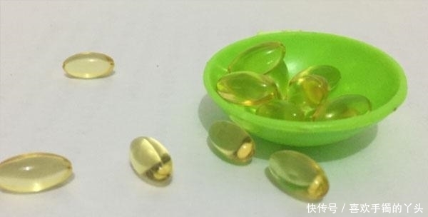 头发|女性到多少岁,应该补维E?缺少维生素E,会有4个表现