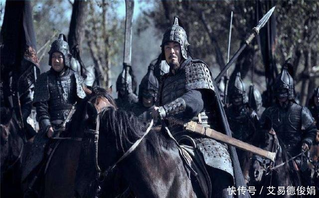 许褚|许褚单挑马超，能断其兵器，为何遇到赵云却不占优势