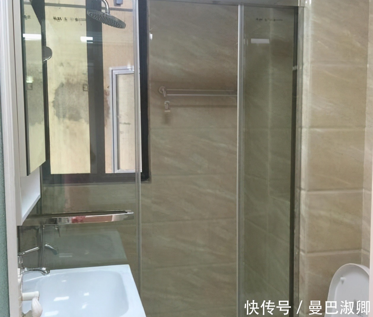 橱柜|9万装修的硬装，全屋粉墙温馨不腻，定制橱柜实用大气